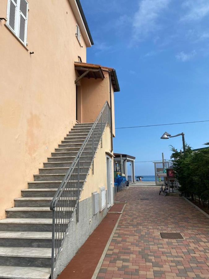 Residence Riviera Albenga Kültér fotó