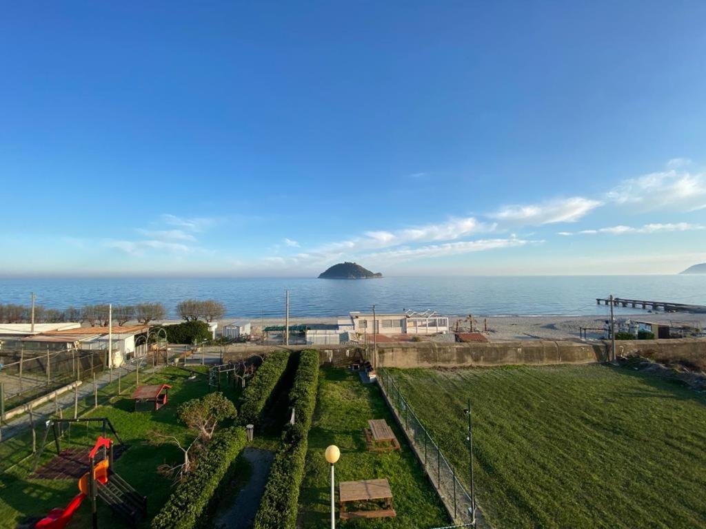 Residence Riviera Albenga Kültér fotó