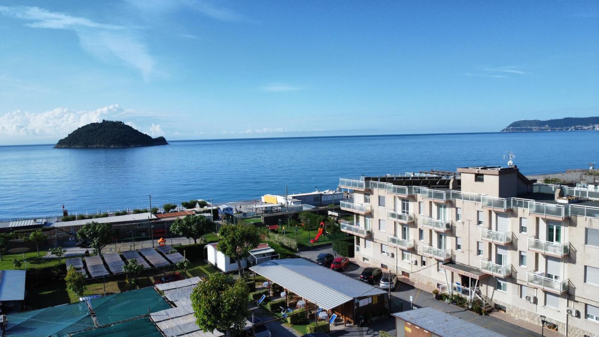 Residence Riviera Albenga Kültér fotó